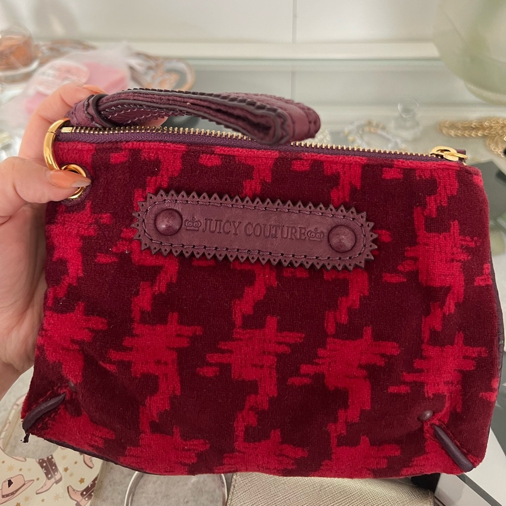 Red Juicy couture clutch